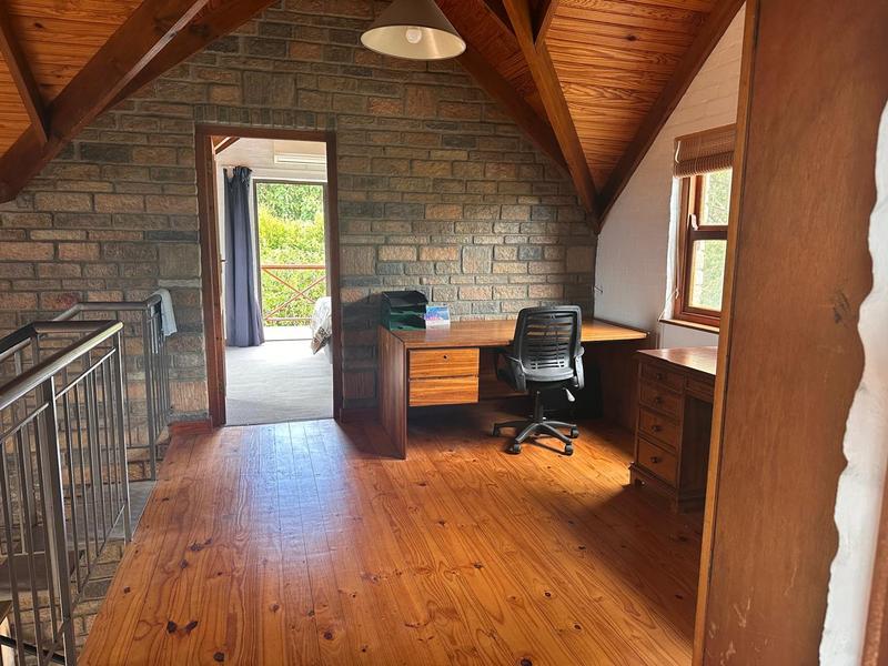 To Let 3 Bedroom Property for Rent in Noordhaven Western Cape